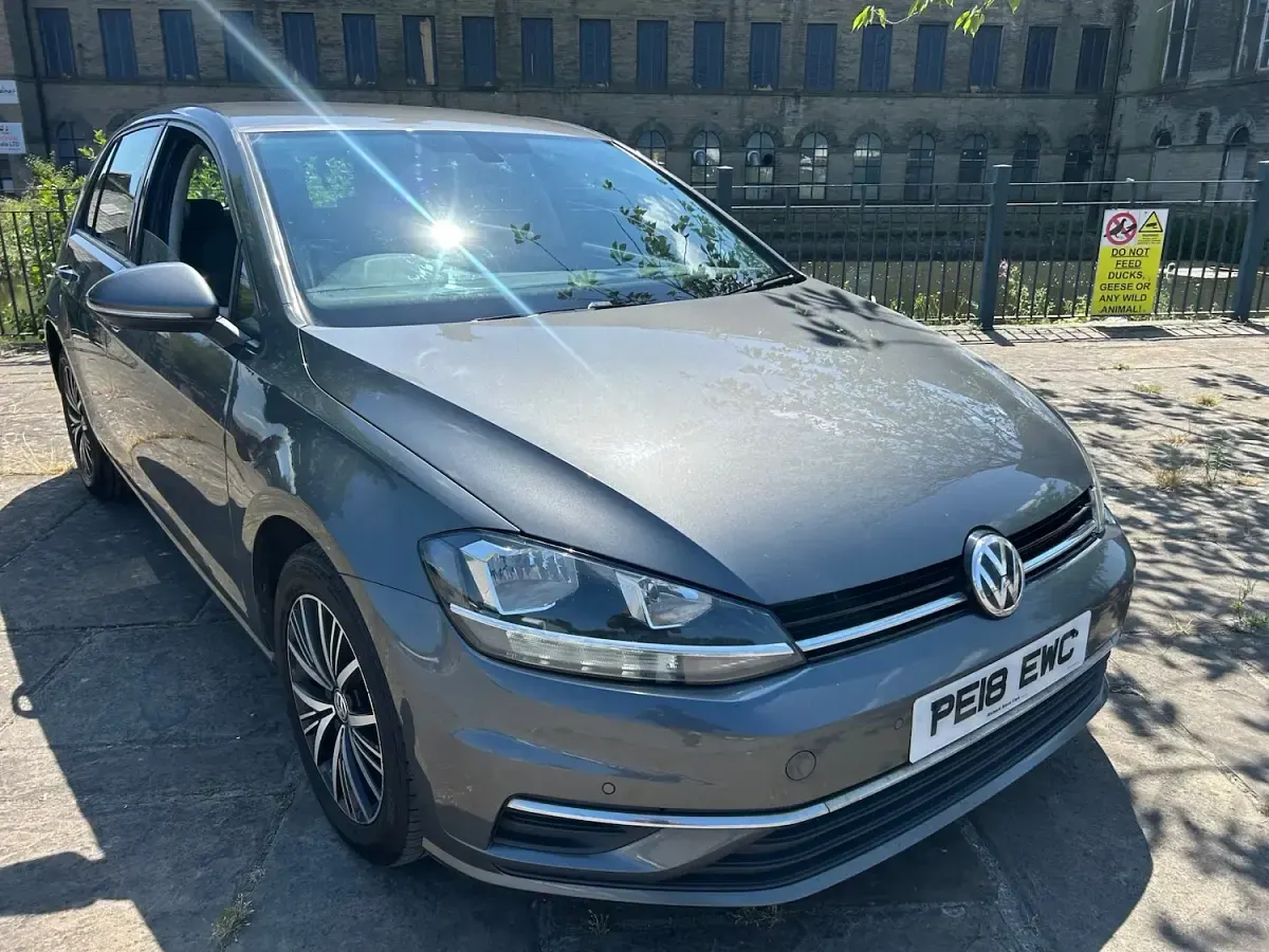 Used VW Golf VII SE 115 HP (84 kW) 2018 Grey Hatchback