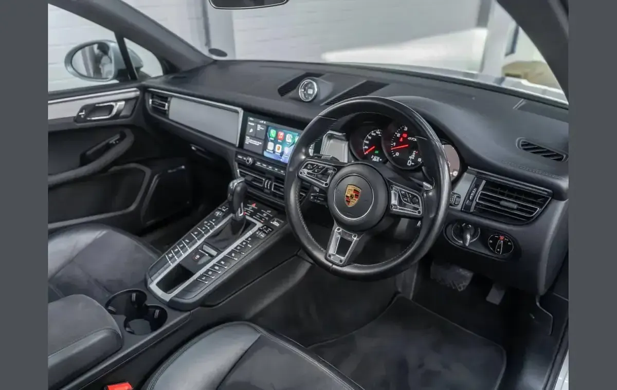 Used Porsche Macan 374 HP (275 kW) 2021 Silver SUV