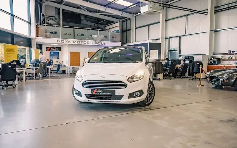 Used Ford S-MAX Titanium 150 HP (110 kW) 2018 MPV