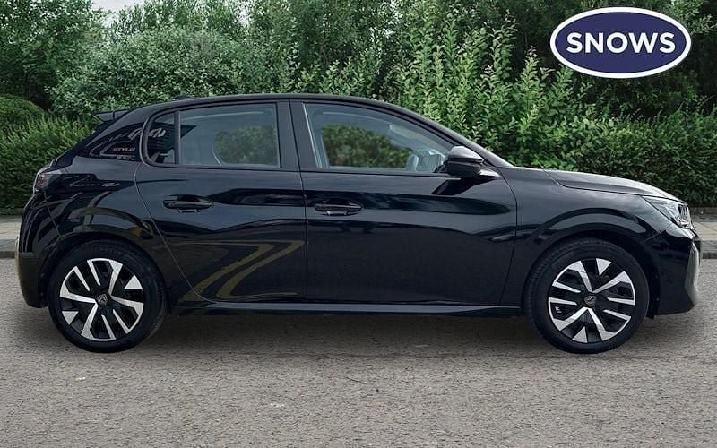 New Peugeot 208 Style 101 HP (74 kW) 2025 Nera black Hatchback