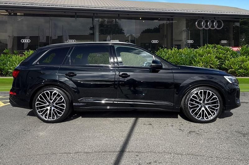 New Audi SQ7 Black Edition 507 HP (372 kW) 2025 Black SUV