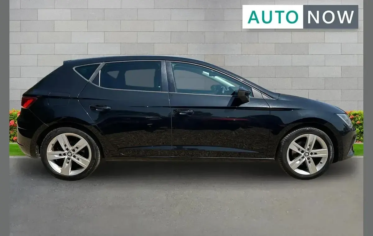 Used Seat Leon FR 150 HP (110 kW) 2017 Black Hatchback