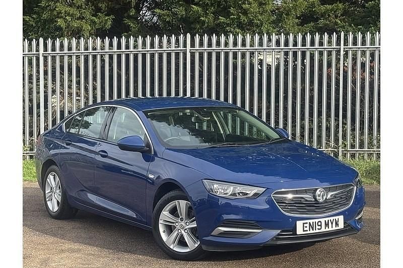 Used Vauxhall Insignia Sport 110 HP (80 kW) 2019 Blue Hatchback