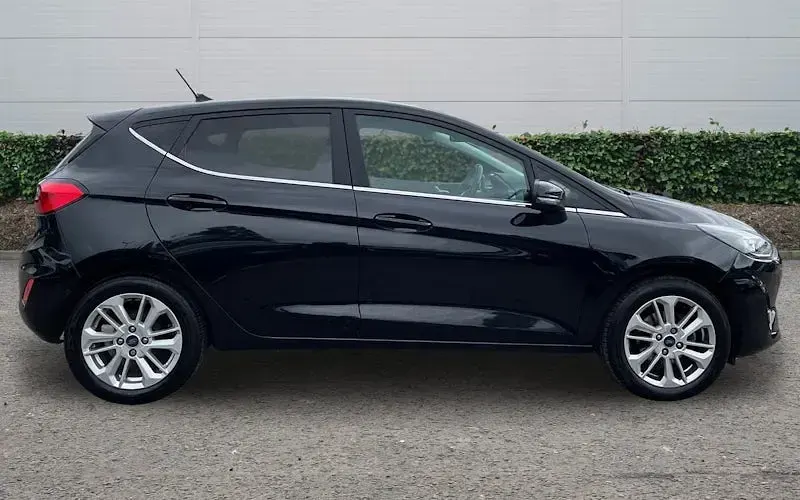 Used Ford Fiesta Titanium 101 HP (74 kW) 2022 Black Hatchback