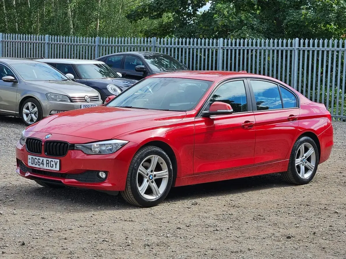 Used BMW 318 Impressive 2014 Red Sedan