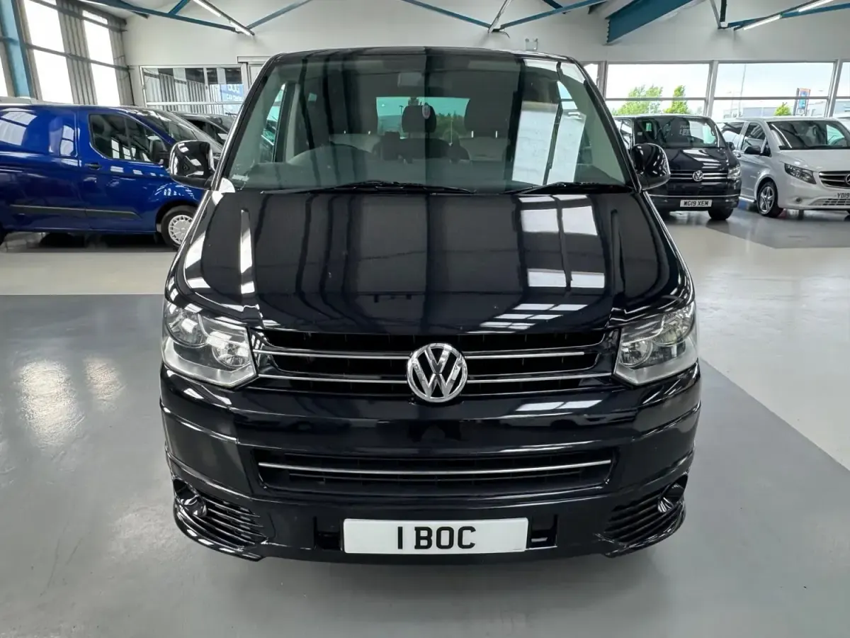 Używany VW Transporter Sportline 180 KM (132 kW) 2012 Czarny Van