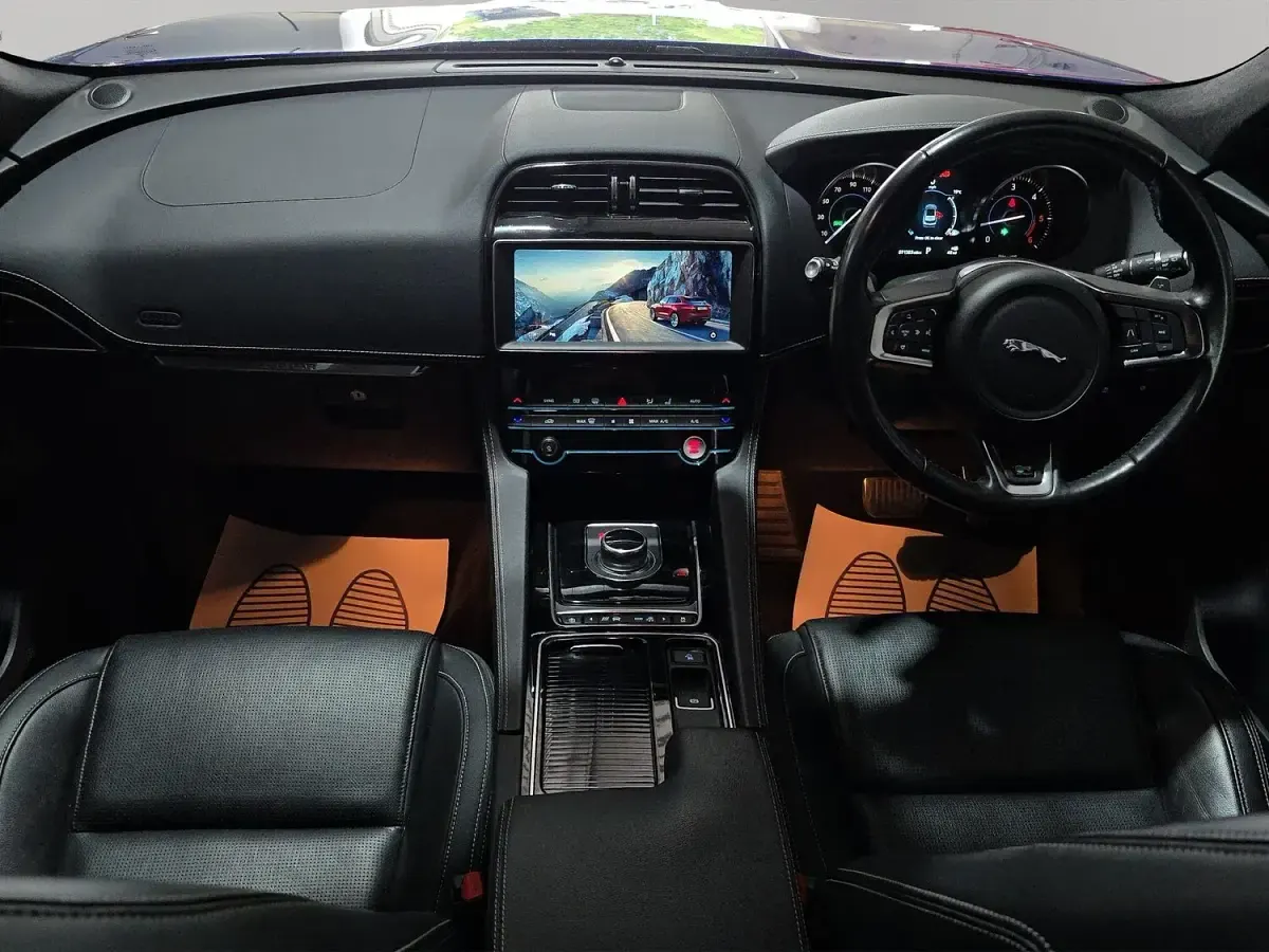 Used Jaguar F-Pace R-Sport 180 HP (132 kW) 2018 Blue SUV