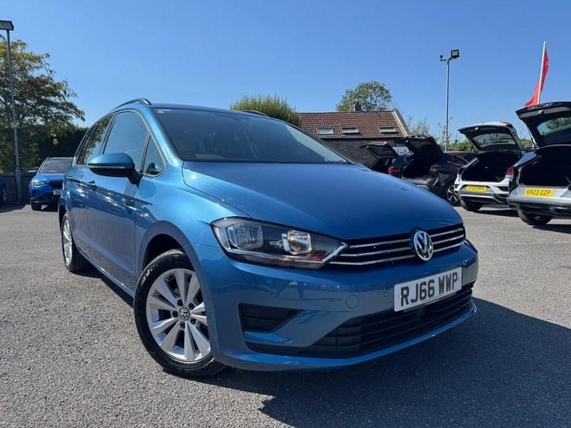 Blue Used 2016 VW Golf Sportsvan SE MPV | £8,980 (Fair price) - Image 1/4
