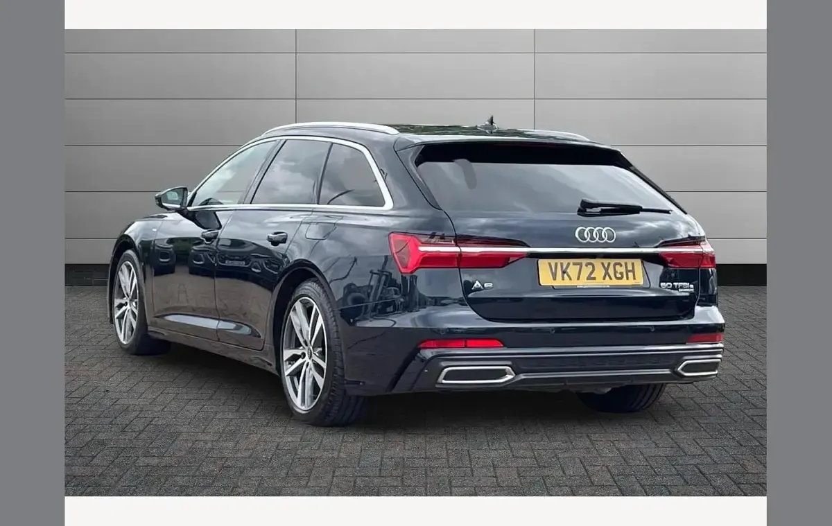 Used Audi A6 S-Line 299 HP (219 kW) 2022 Blue Estate