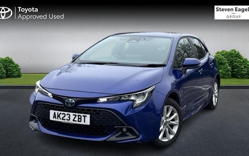 Used Toyota Corolla 140 HP (102 kW) 2026 Hatchback