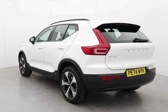 Usado Volvo XC40 Plus 194 HP (142 kW) 2025 SUV