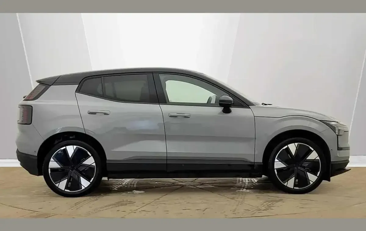 Used Volvo EX30 Ultra 196 kW (267 HP) 2025 Grey SUV