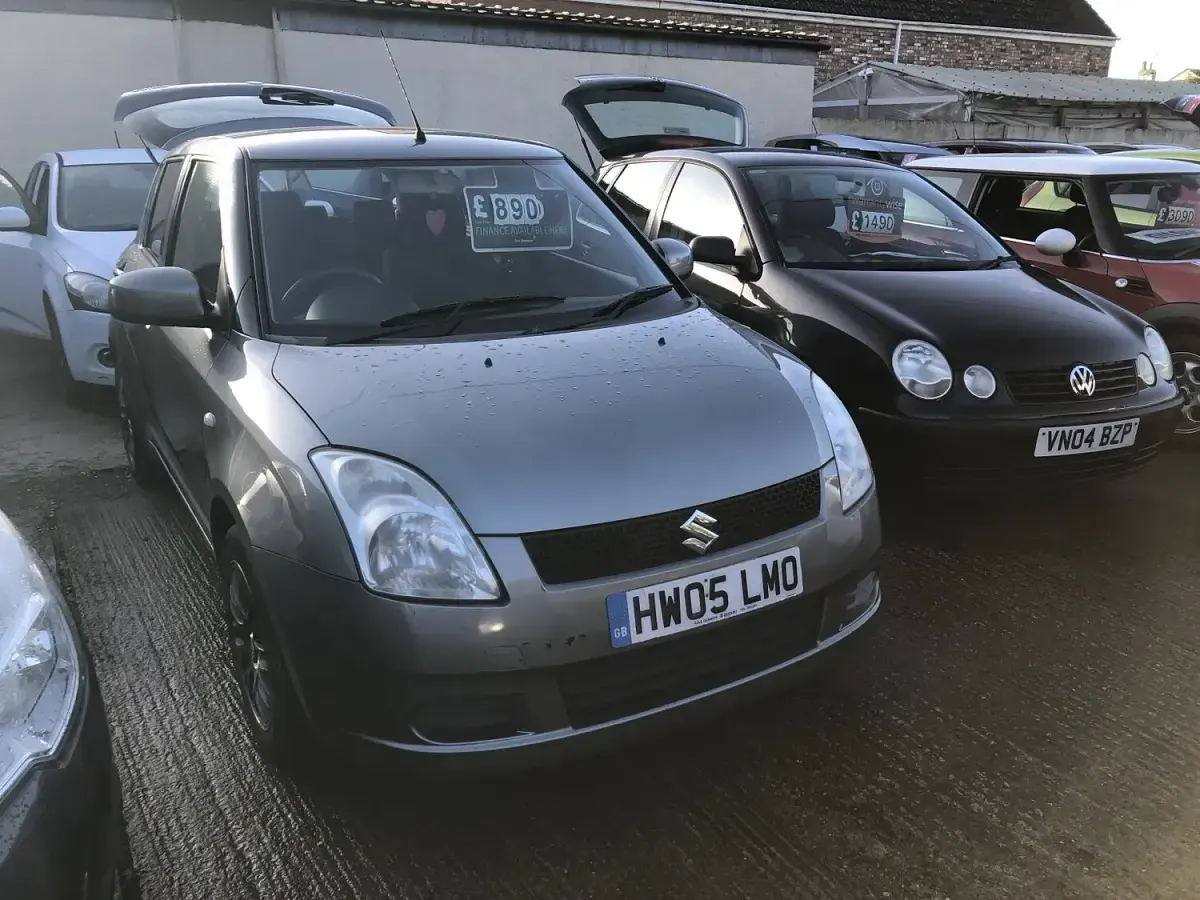 Used Suzuki Swift GL 92 HP (67 kW) 2005 Grey Hatchback