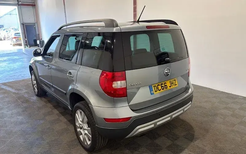 Used Skoda Yeti Outdoor SE L 110 HP (80 kW) 2016 SUV