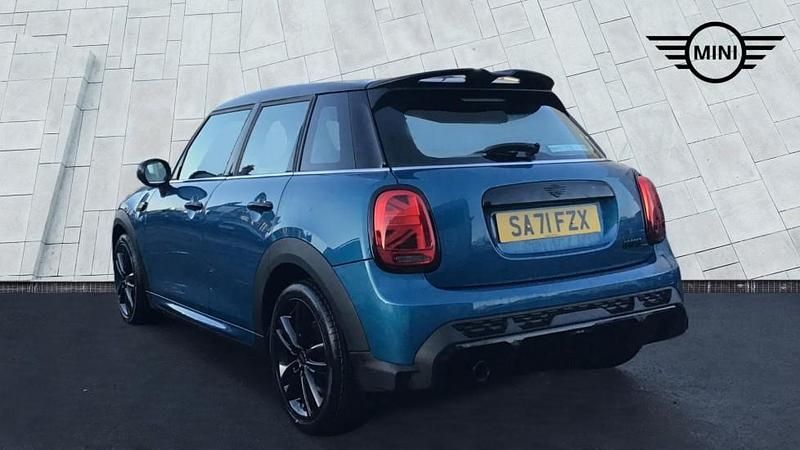 Used Mini Cooper Hatch 134 HP (98 kW) 2021 Blue Hatchback