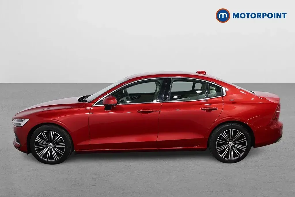 Used Volvo S60 Inscription 250 HP (183 kW) 2021 Red Sedan