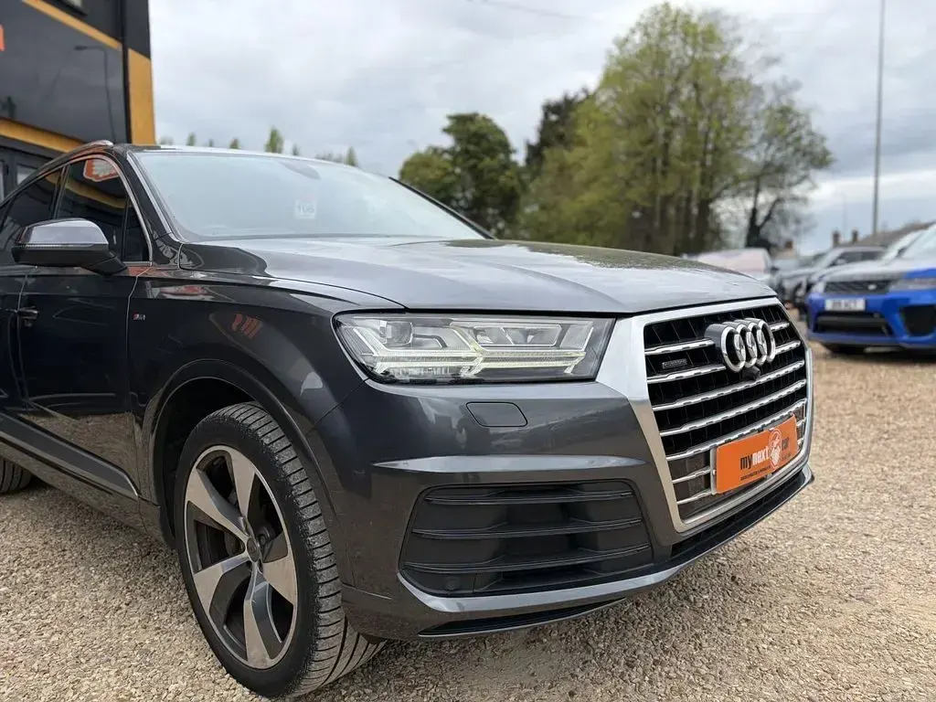 Used Audi Q7 S-Line 272 HP (200 kW) 2016 Grey SUV