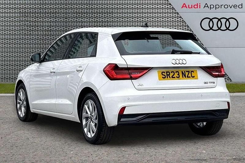 Used Audi A1 Sport 108 HP (79 kW) 2023 White SUV