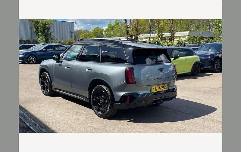 Used Mini Countryman Sport 150 kW (204 HP) 2025 Green SUV