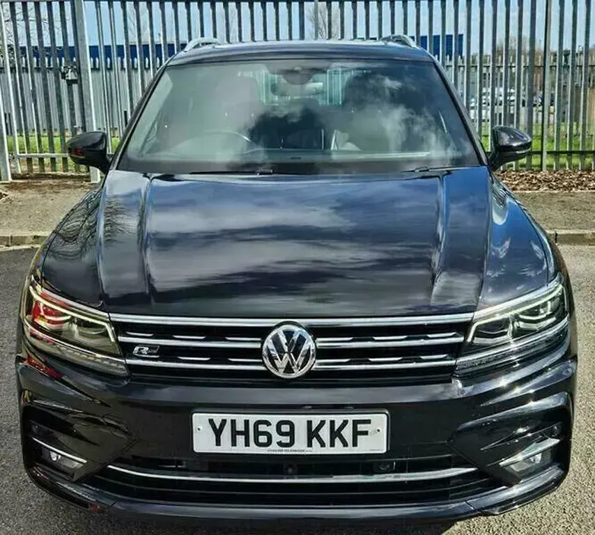Used VW Tiguan R-line 190 HP (139 kW) 2019 Black SUV