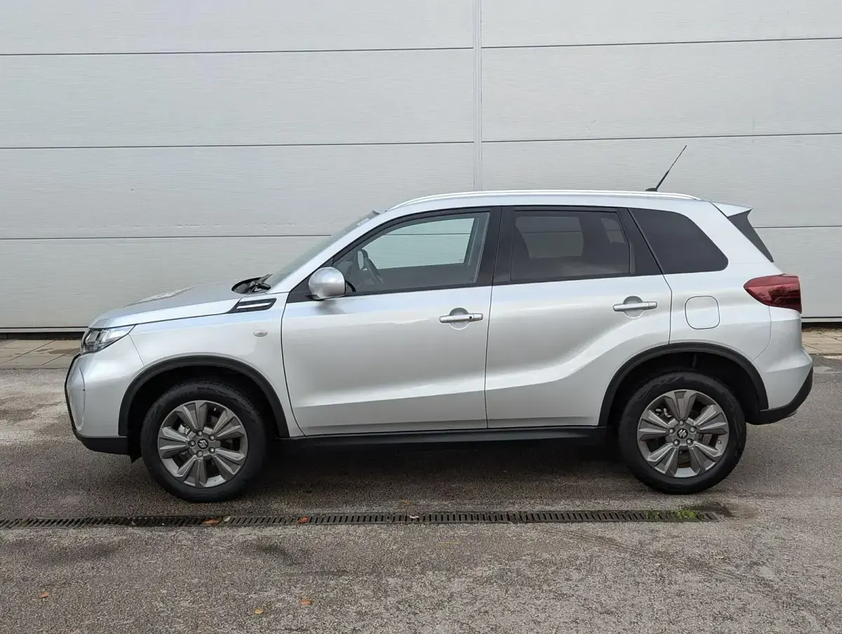 New Suzuki Vitara 2025 Silver SUV