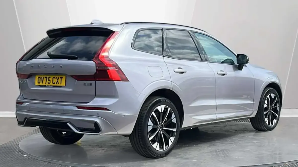 Used Volvo XC60 Plus 247 HP (181 kW) 2026 SUV