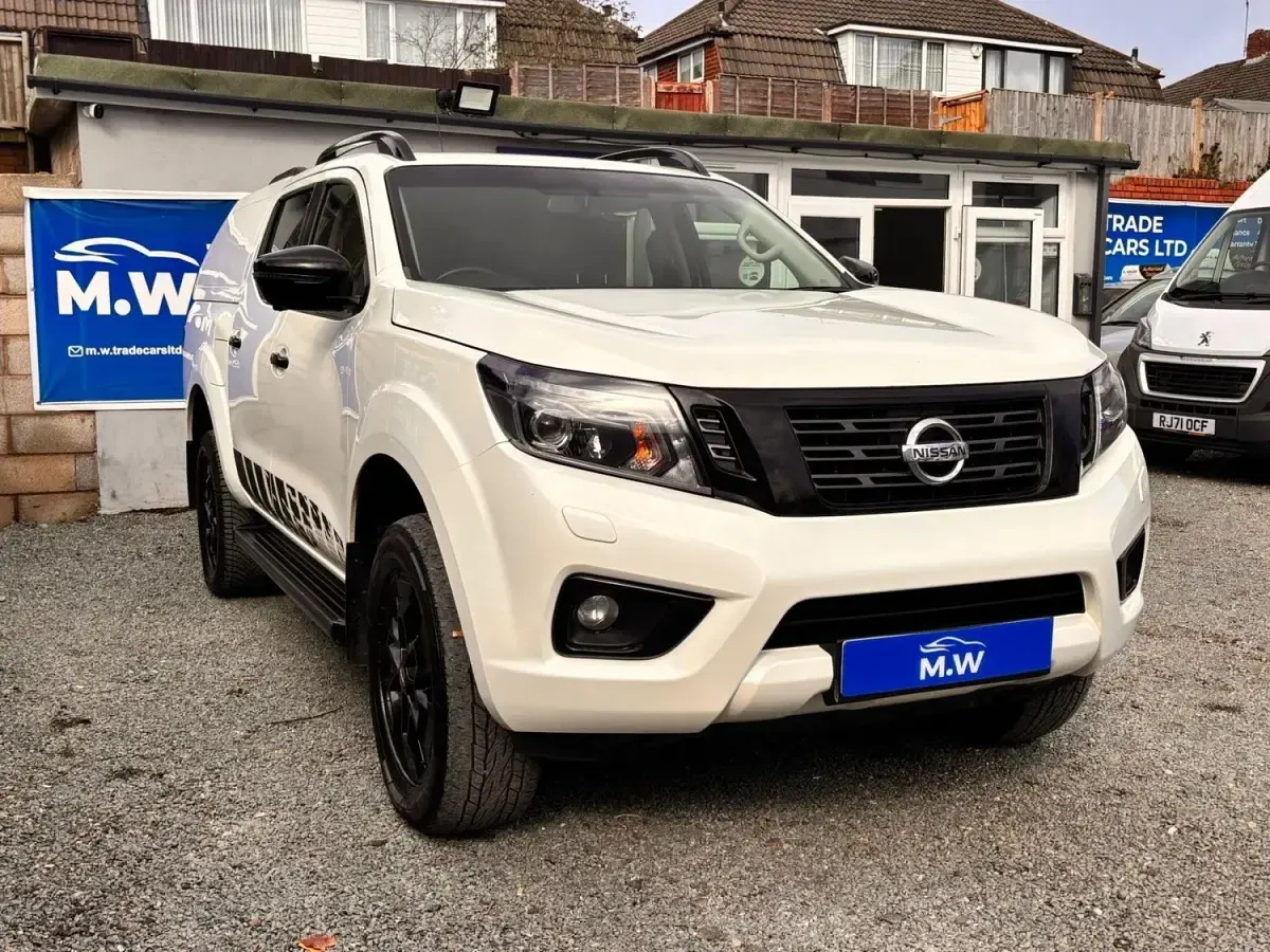 Usado Nissan Navara N-Guard 2020 Blanco Pickup/Camioneta