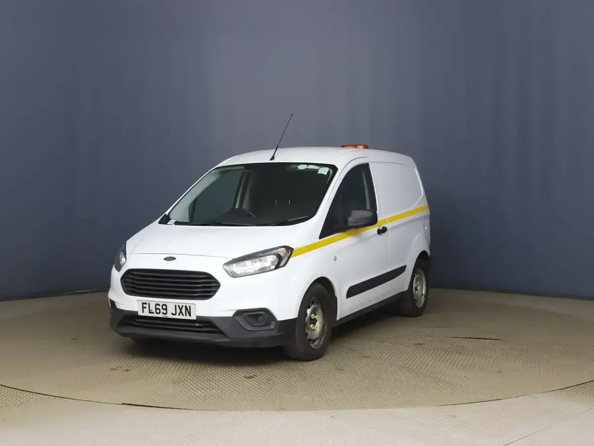 Used Ford Transit 2019 White Sedan