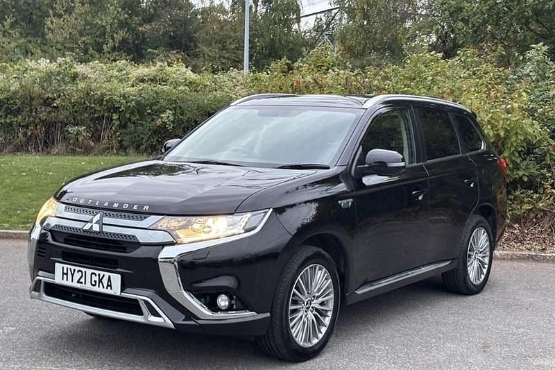 Used 2021 Mitsubishi Outlander P-HEV | £16,900 (Fair price) - Image 1/1