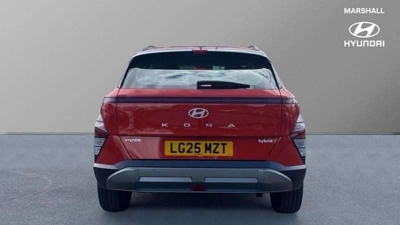 Used Hyundai Kona Advanced 129 HP (94 kW) 2025 Orange SUV