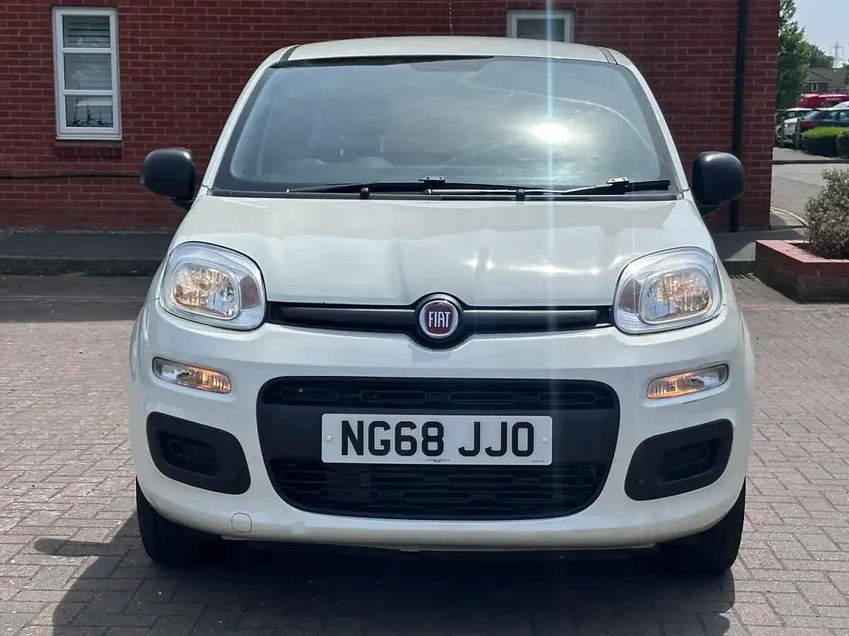 Used Fiat Panda Pop 69 HP (50 kW) 2018 White Hatchback