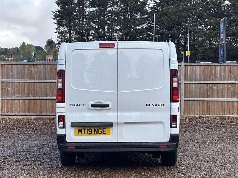 Used Renault Trafic Business 2019 White MPV