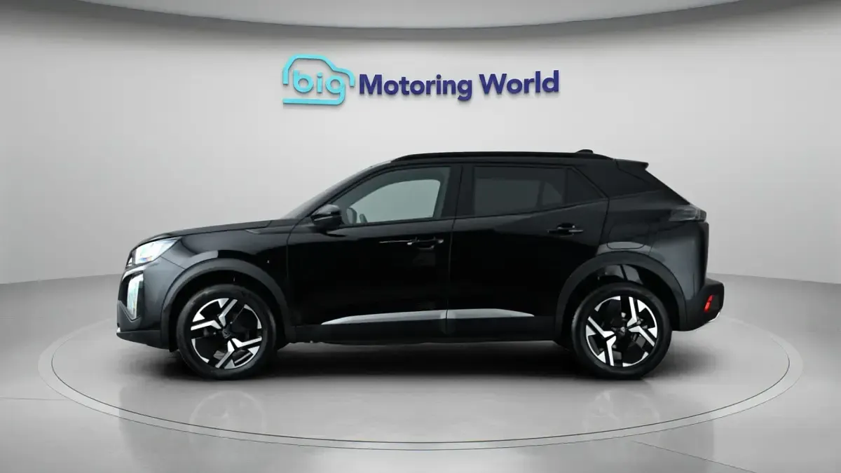 Used Peugeot 2008 Allure 129 HP (94 kW) 2024 SUV