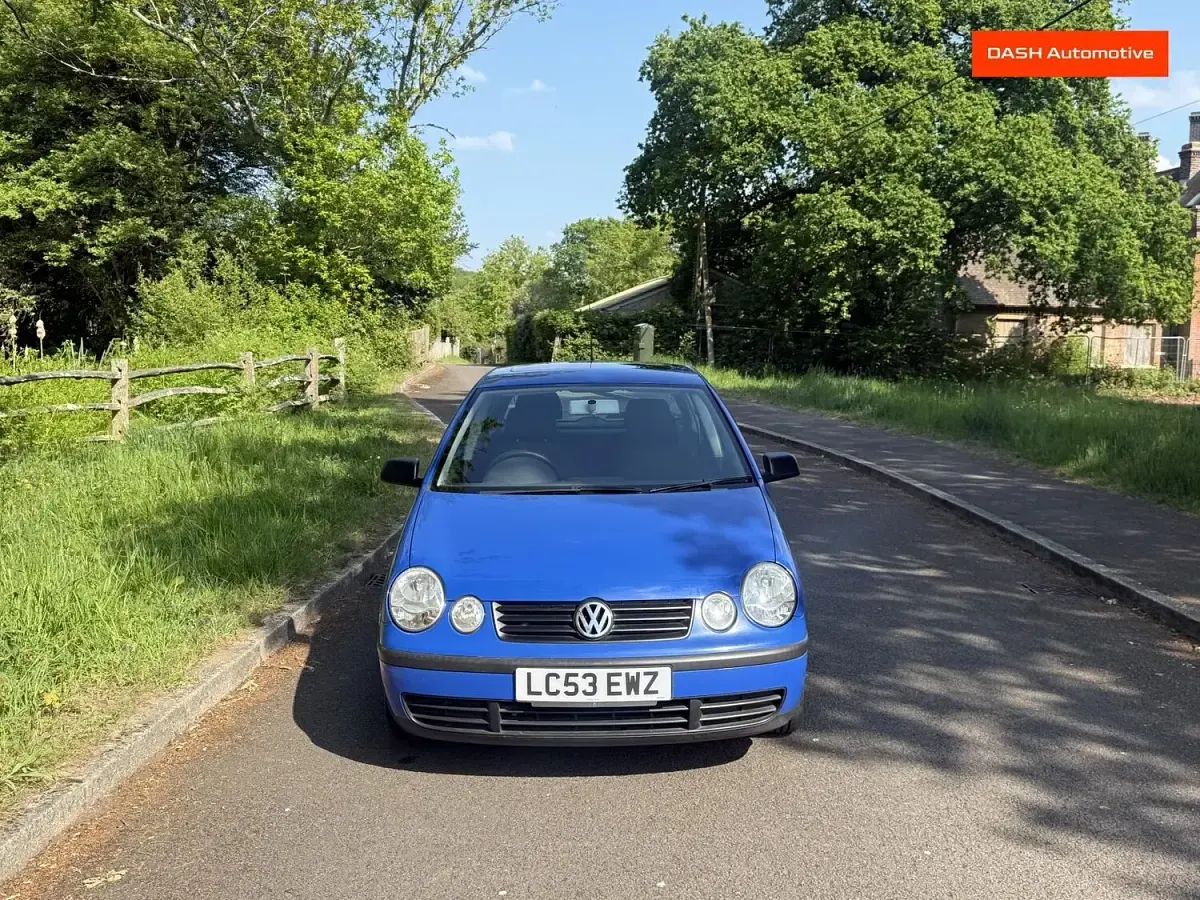 Used VW Polo 65 HP (47 kW) 2003 Blue Hatchback