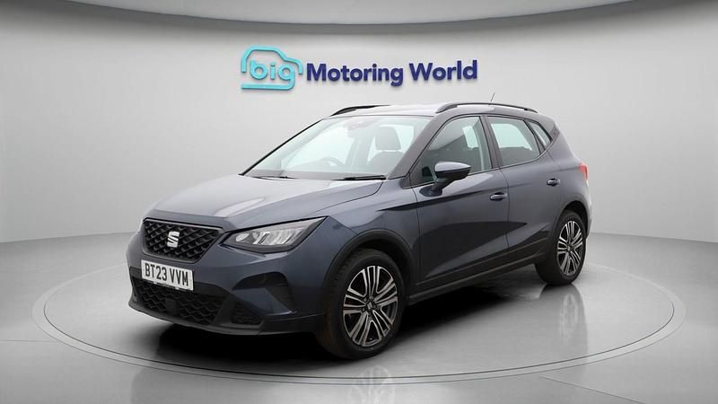 Used Seat Arona SE 94 HP (69 kW) 2023 Grey SUV