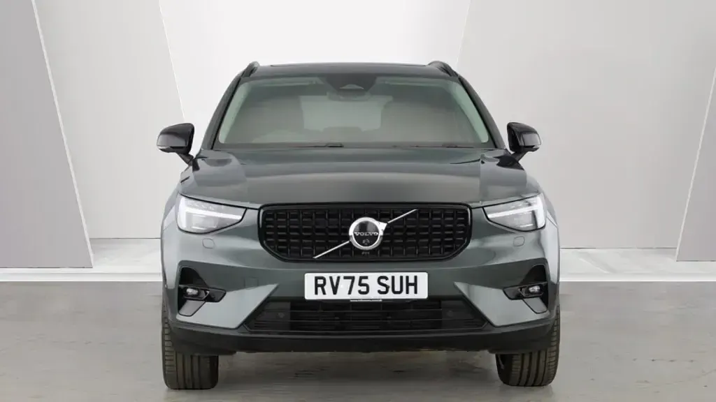 Used Volvo XC40 Ultra 2025 Green SUV