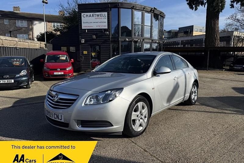 Second-hand Vauxhall Insignia 140 CP (102 kW) 2009 Argintiu Hatchback