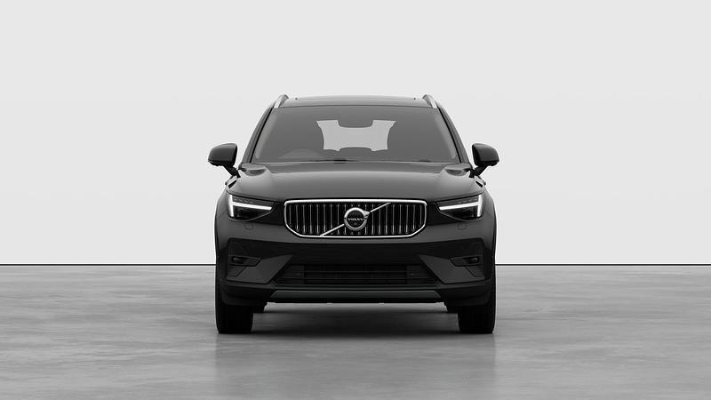 New Volvo XC40 Ultra 163 HP (119 kW) 2026 Onyx black SUV