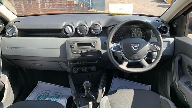 Orange Used 2021 Dacia Duster Essentiel SUV | £10,190 (Good price) - Image 1/4