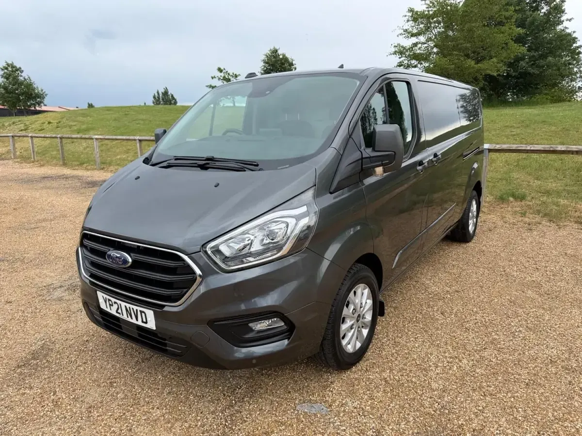 Used Ford Transit Custom Limited 130 HP (95 kW) 2021 Grey Van