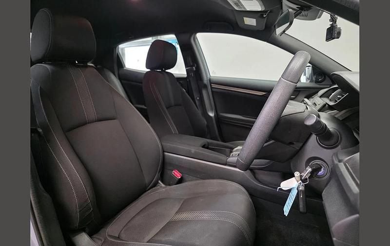 Used Honda Civic SE 117 HP (86 kW) 2019 Grey Hatchback