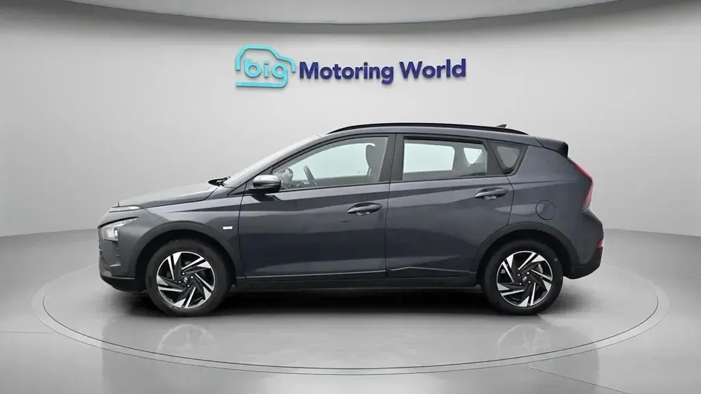 Używany Hyundai Bayon SE 100 KM (73 kW) 2023 Szary SUV