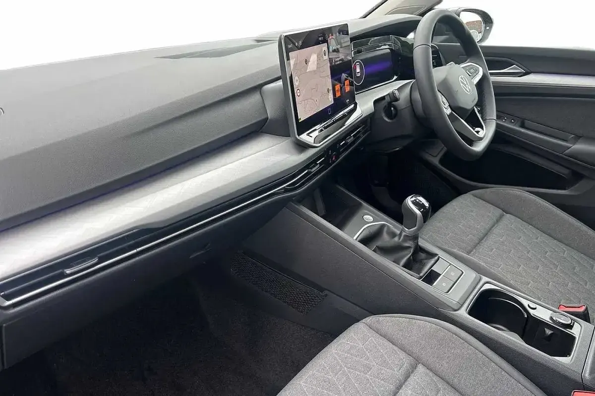 New VW Golf VIII Life 115 HP (84 kW) 2026 Urano grey Hatchback