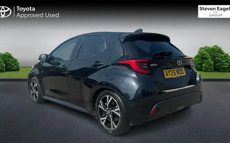 Used Toyota Yaris Design 116 HP (85 kW) 2025 Black Hatchback