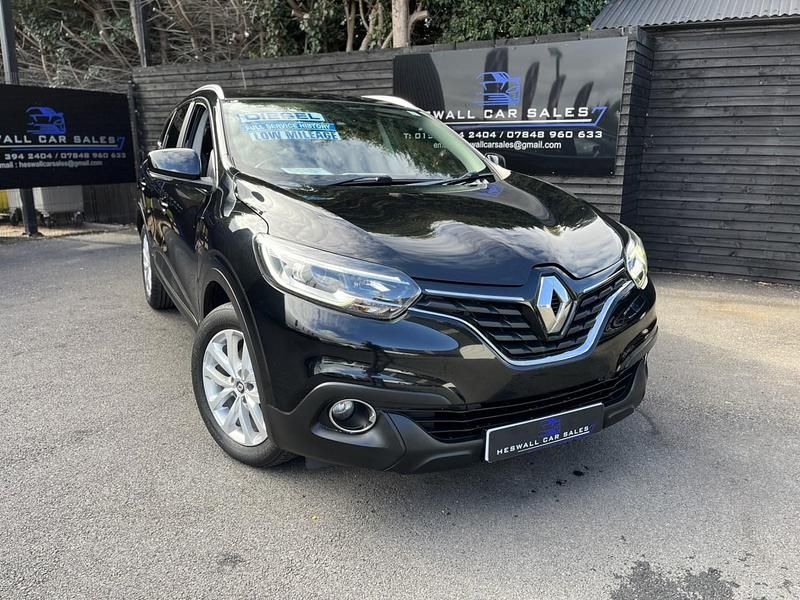 Black Used 2017 Renault Kadjar Dynamique SUV | £8,495 (Fair price) - Image 1/4
