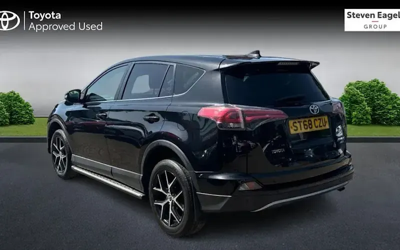 Used Toyota RAV4 151 HP (111 kW) 2017 Black SUV