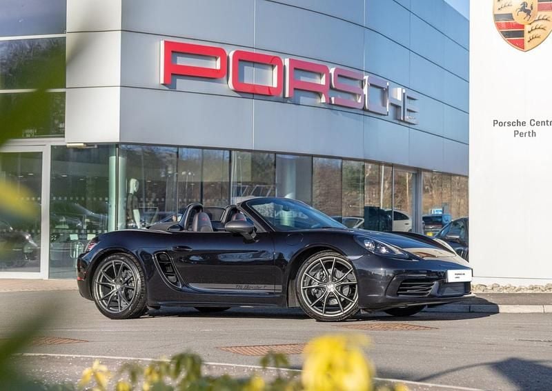 Used Porsche 718 Boxster 300 HP (220 kW) 2019 Black Cabriolet