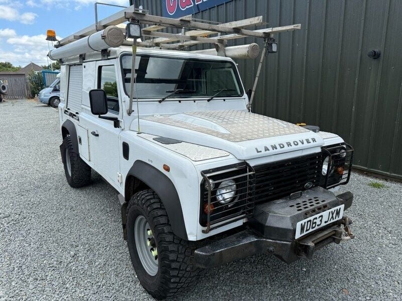 White Used 2014 Land Rover Defender SUV | £14,950 (Fair price) - Image 1/4
