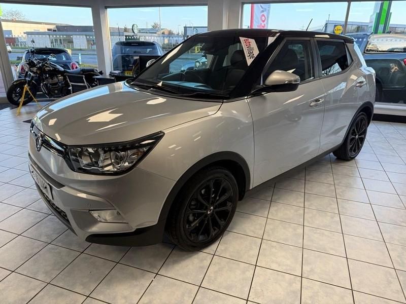 Used Ssangyong (KGM) Tivoli 128 HP (94 kW) 2018 Silver SUV