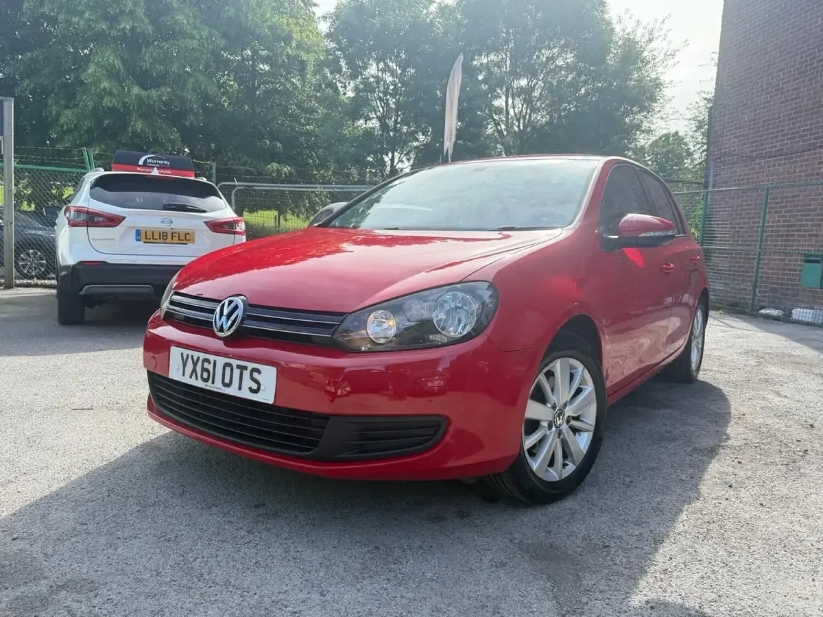 Used VW Golf VI SE 2011 Red Hatchback